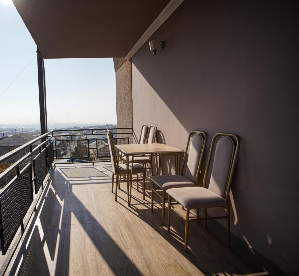 Decca Hotel Γιερεβάν Εξωτερικό φωτογραφία