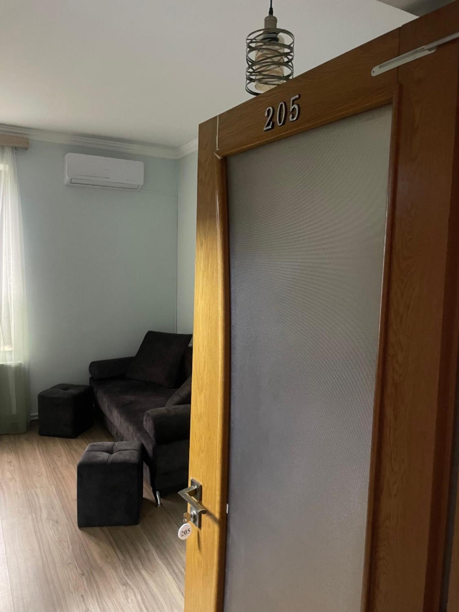 Decca Hotel Γιερεβάν Εξωτερικό φωτογραφία