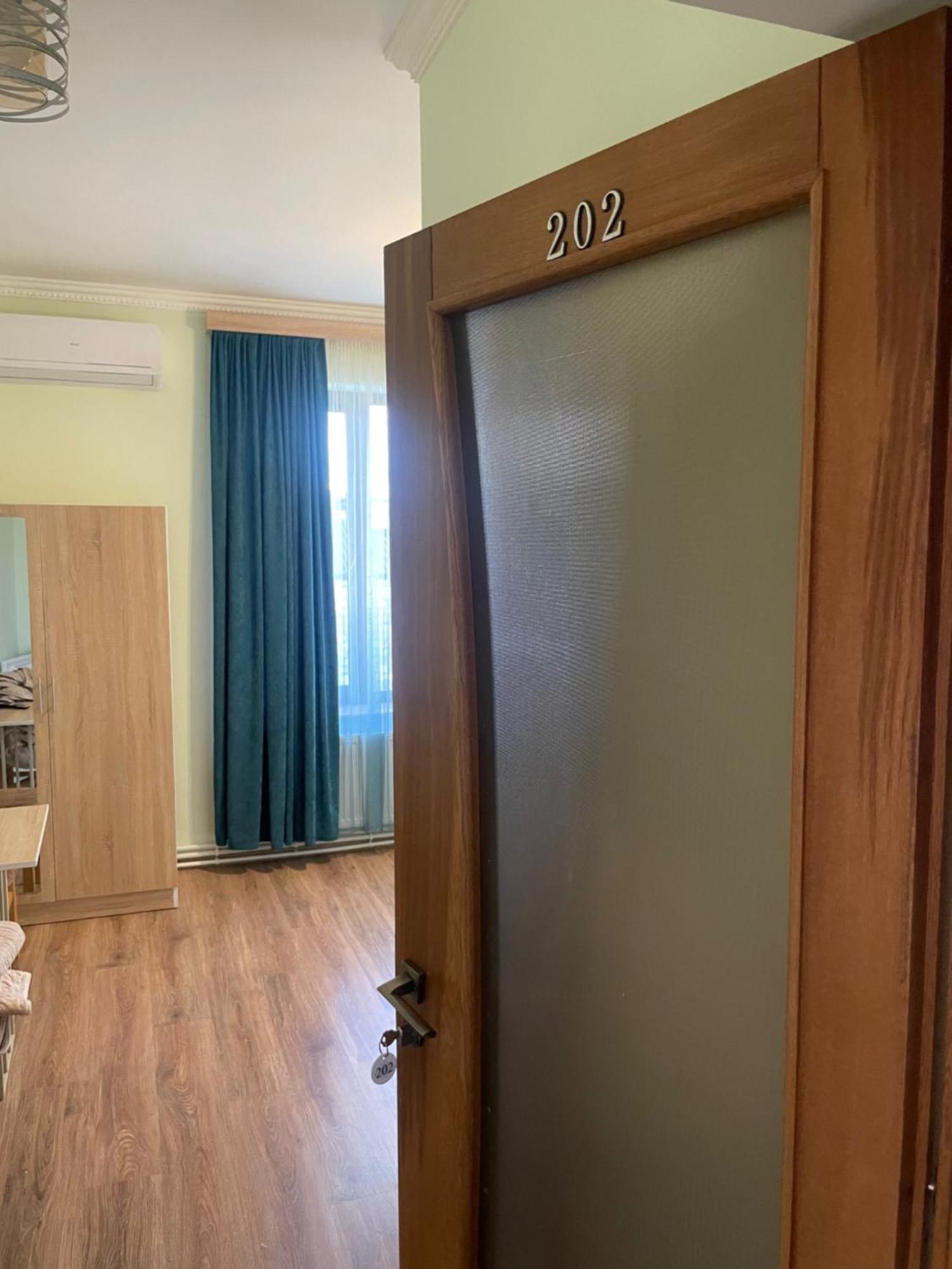 Decca Hotel Γιερεβάν Εξωτερικό φωτογραφία