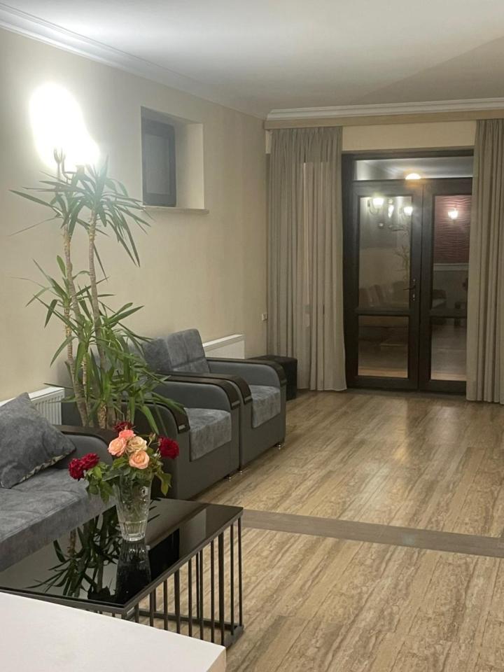 Decca Hotel Γιερεβάν Εξωτερικό φωτογραφία