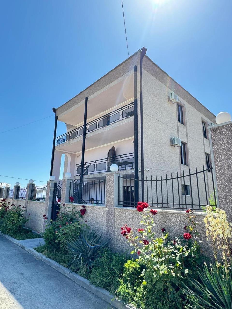 Decca Hotel Γιερεβάν Εξωτερικό φωτογραφία