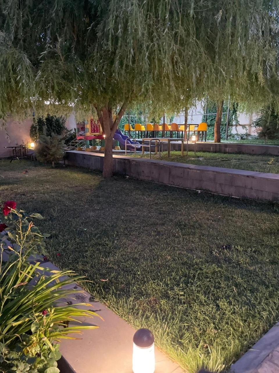 Decca Hotel Γιερεβάν Εξωτερικό φωτογραφία