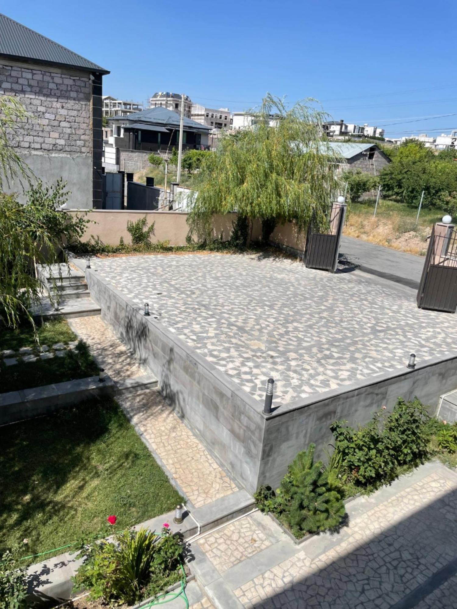 Decca Hotel Γιερεβάν Εξωτερικό φωτογραφία