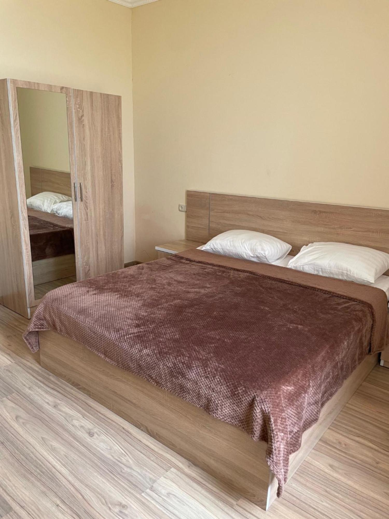 Decca Hotel Γιερεβάν Εξωτερικό φωτογραφία