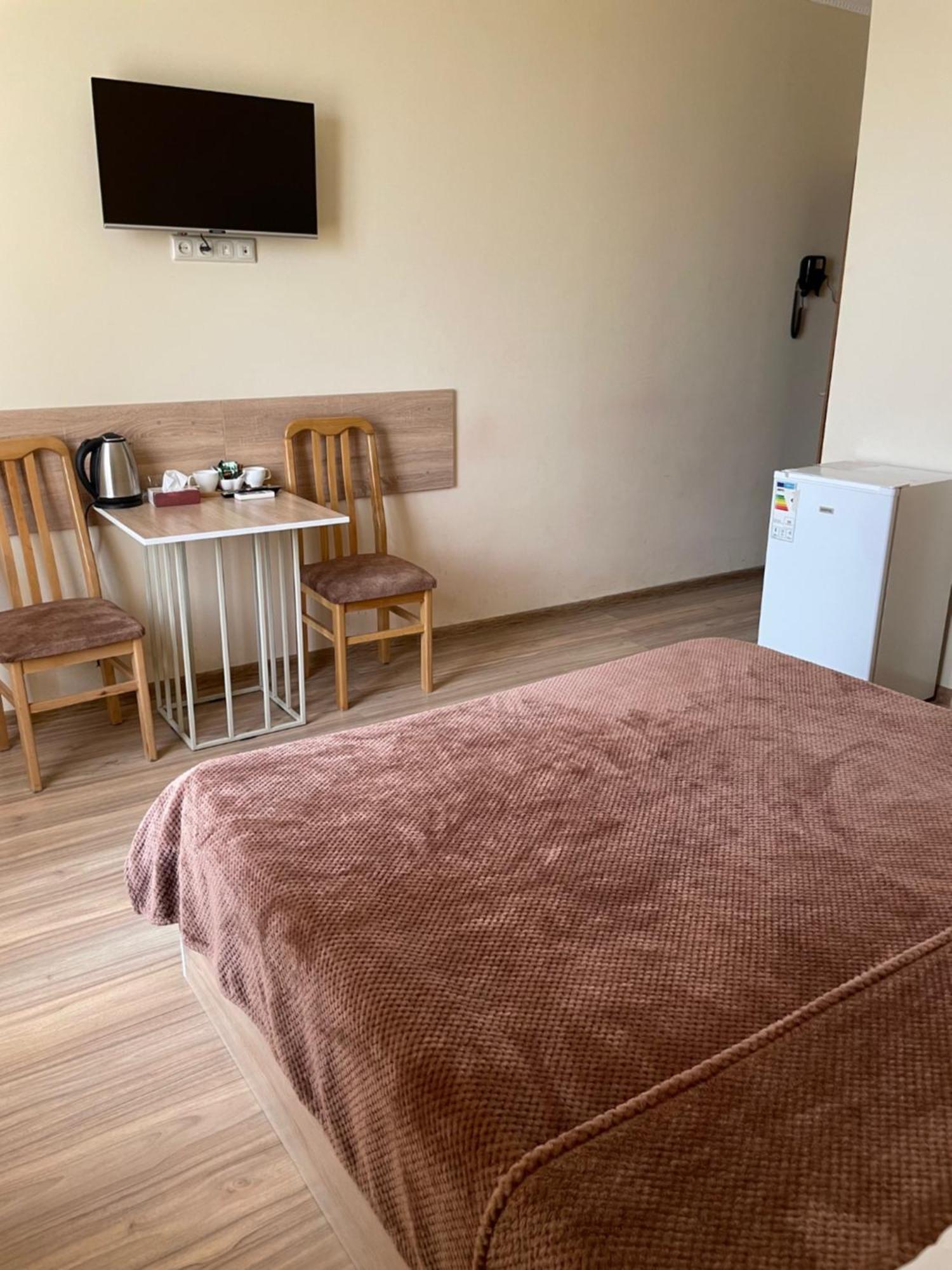 Decca Hotel Γιερεβάν Εξωτερικό φωτογραφία