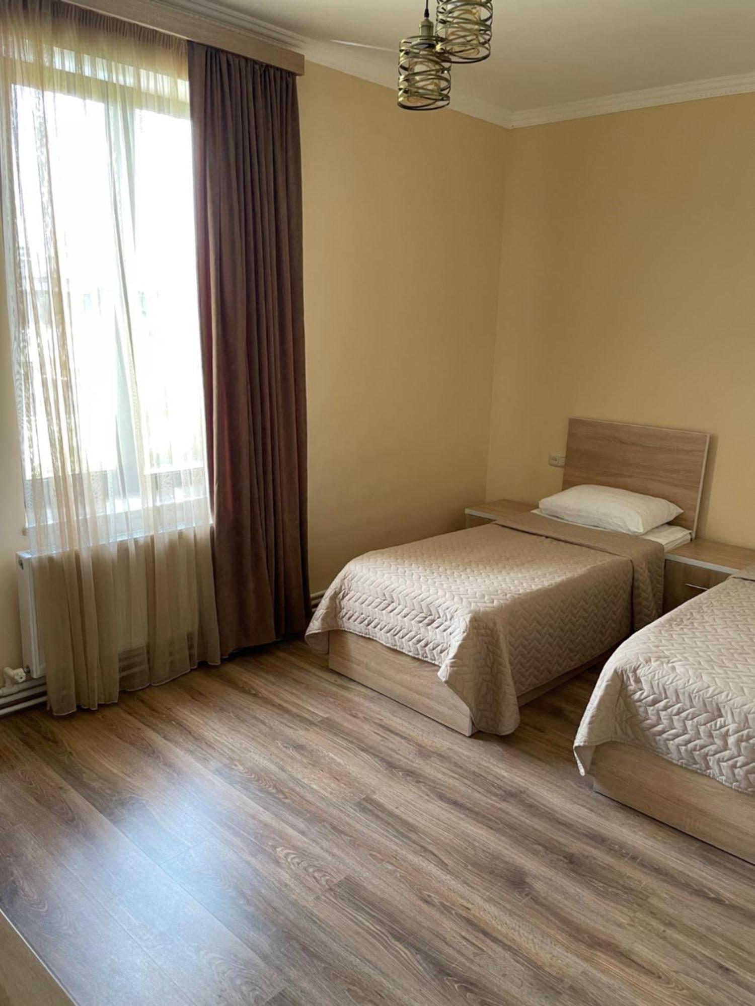 Decca Hotel Γιερεβάν Εξωτερικό φωτογραφία