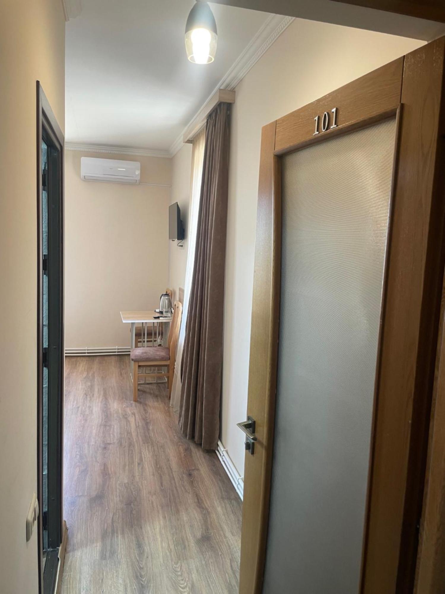 Decca Hotel Γιερεβάν Εξωτερικό φωτογραφία