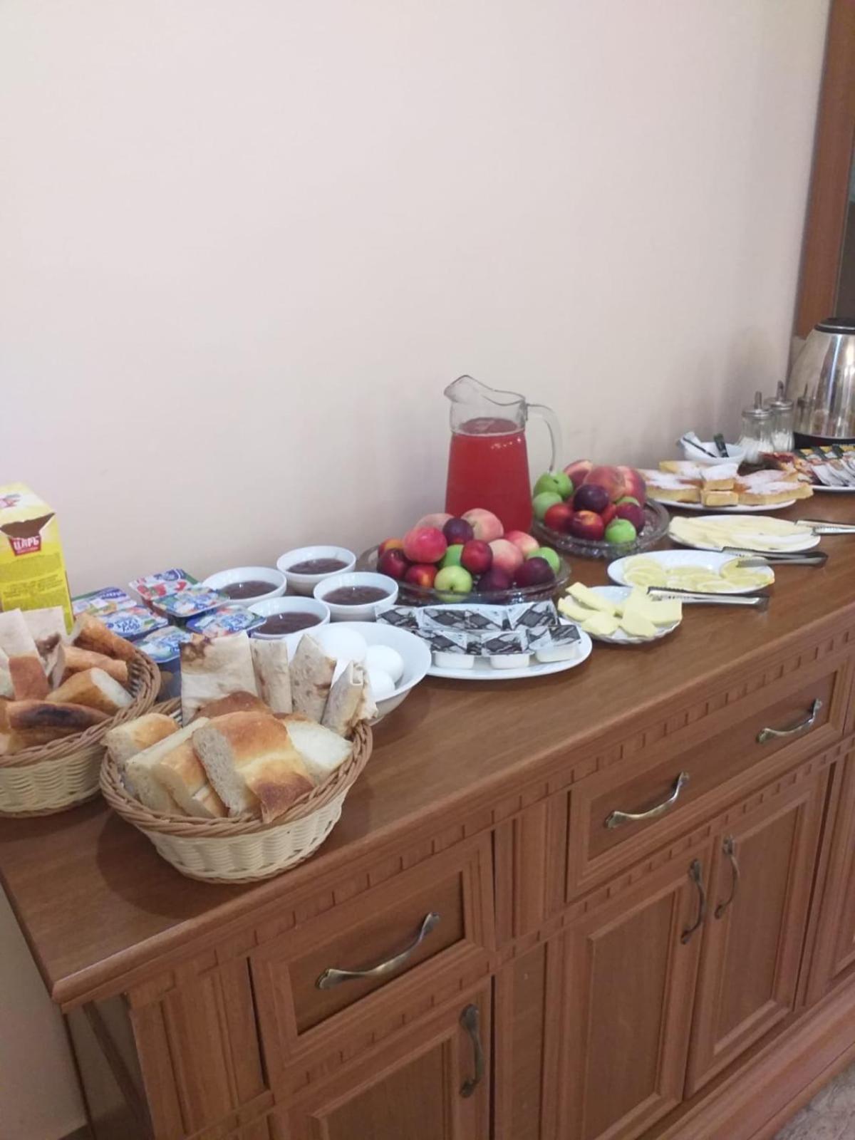 Decca Hotel Γιερεβάν Εξωτερικό φωτογραφία