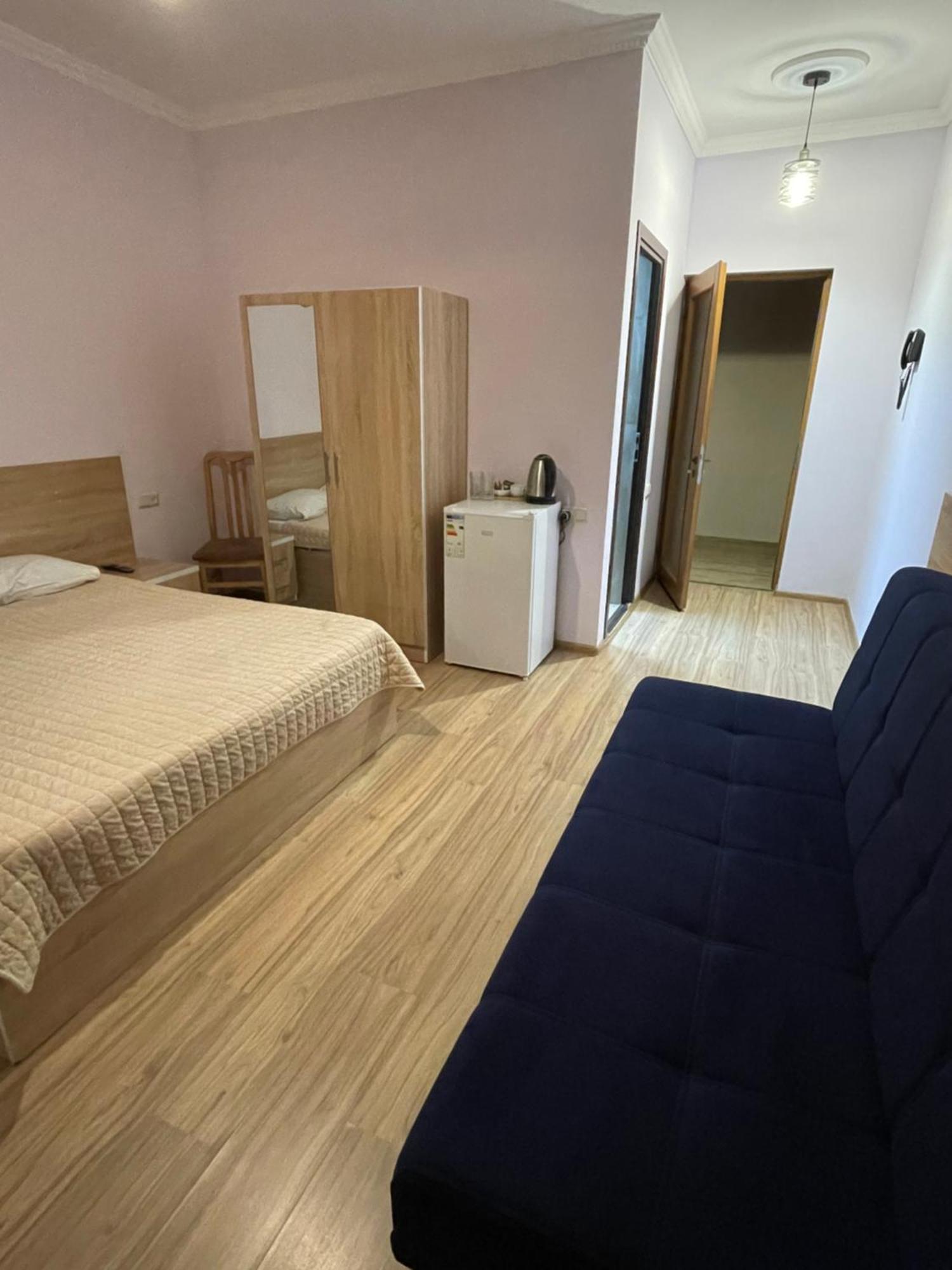 Decca Hotel Γιερεβάν Εξωτερικό φωτογραφία