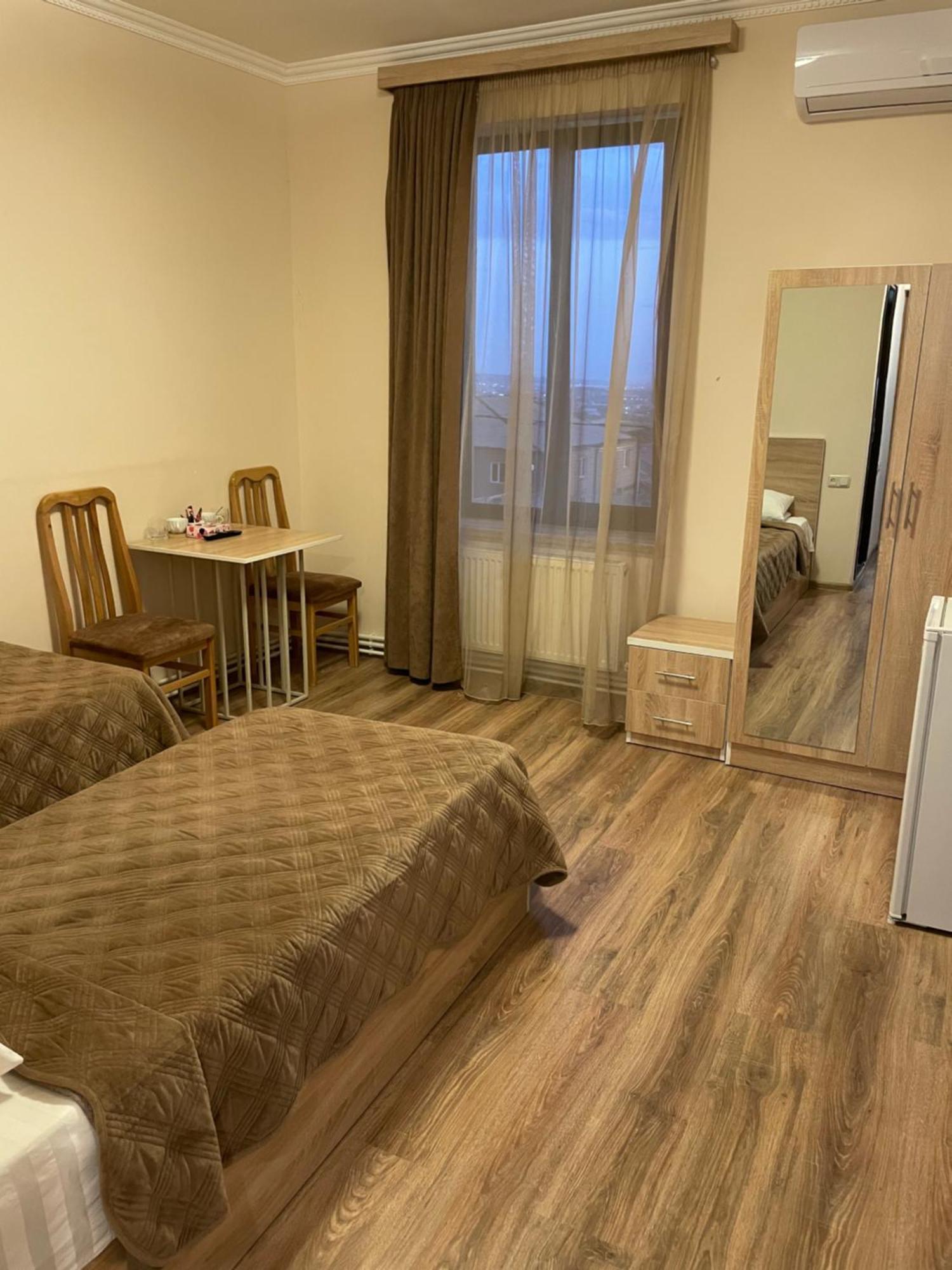 Decca Hotel Γιερεβάν Εξωτερικό φωτογραφία